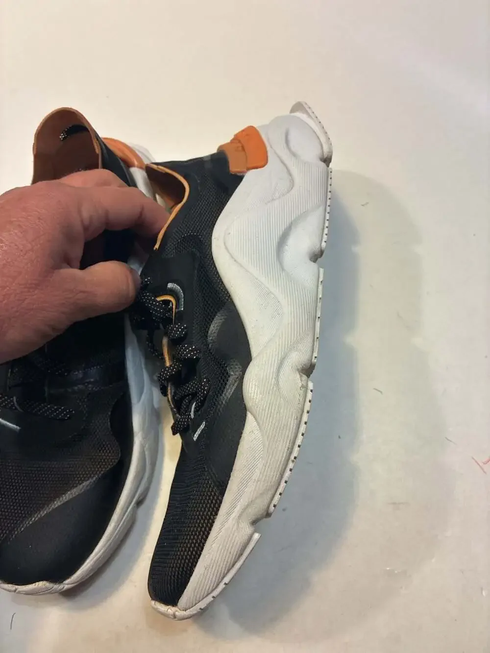 Sorel Kinetic RNEGD Float Black Orange Sneakers